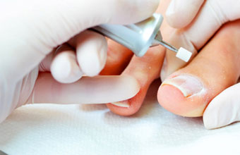 Podóloga Rina Mazeo Alves - Foto 1